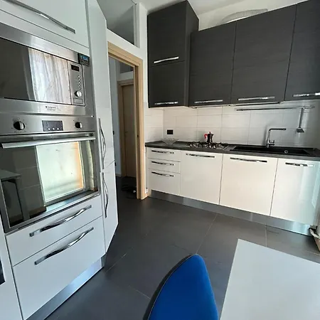 M&m Center - Modern Flat With Free Wifi - Rent Bike Апартаменты
